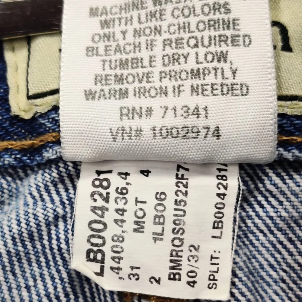 LLBean 100% Cotton Classic Relaxed Fit Straight Jeans Size 40x32 Blue Denim - Picture 9 of 12